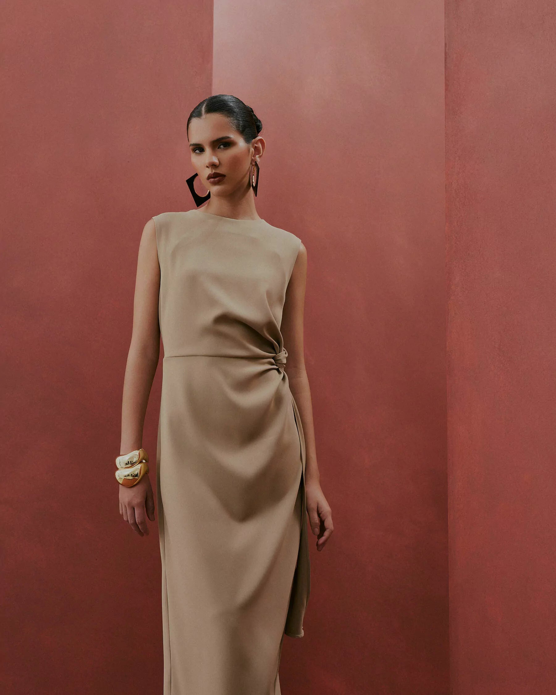VESTIDO LISO MIDI
