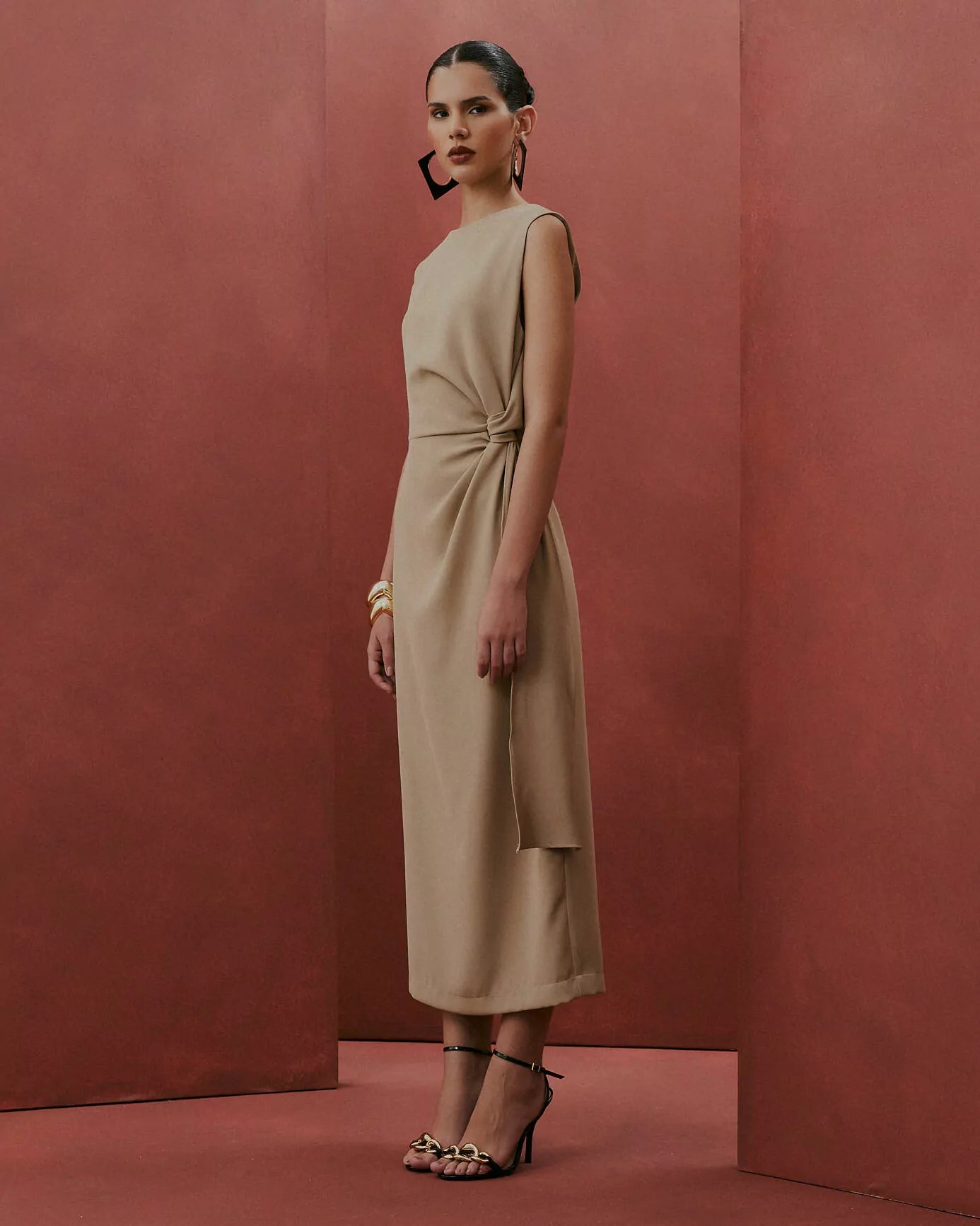 VESTIDO LISO MIDI