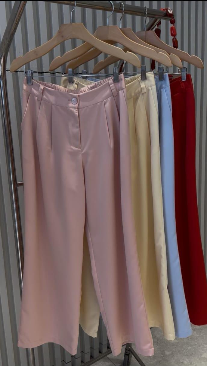 CALÇA CETIM COM BOLSOS E ELASTICO NAS COSTAS