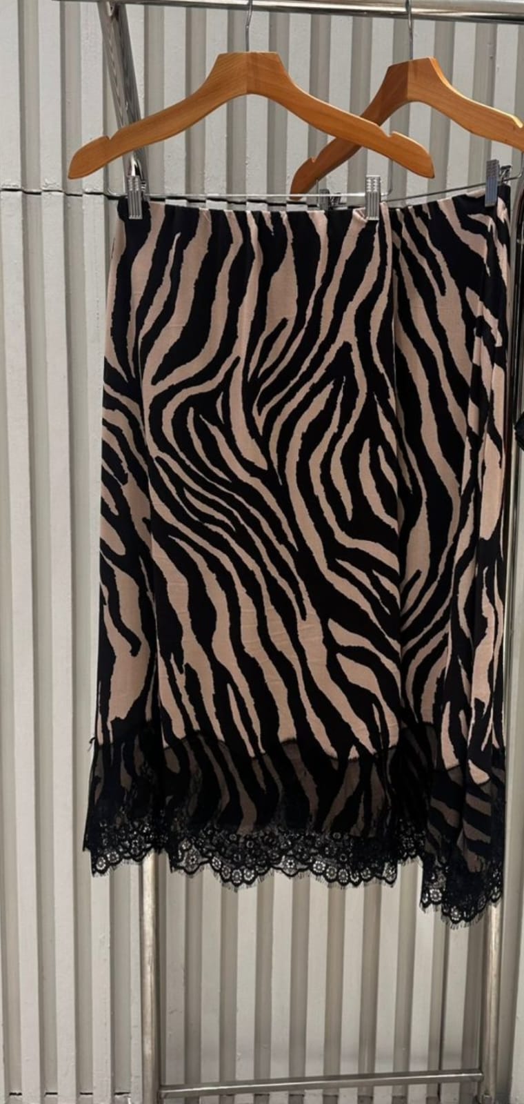 SAIA ANIMAL PRINT RENDA NA BARRA